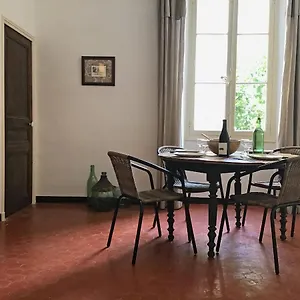 https://la-demeure-du-pont-vieux.fr-provencehotel.com